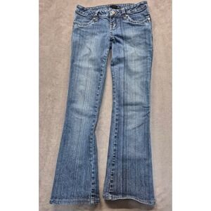 lei Women's Flare Jeans in Light Blue Denim